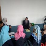 Dosen MPI Sedang Memberikan Pengarahan Untuk Mahasiswa PPL
